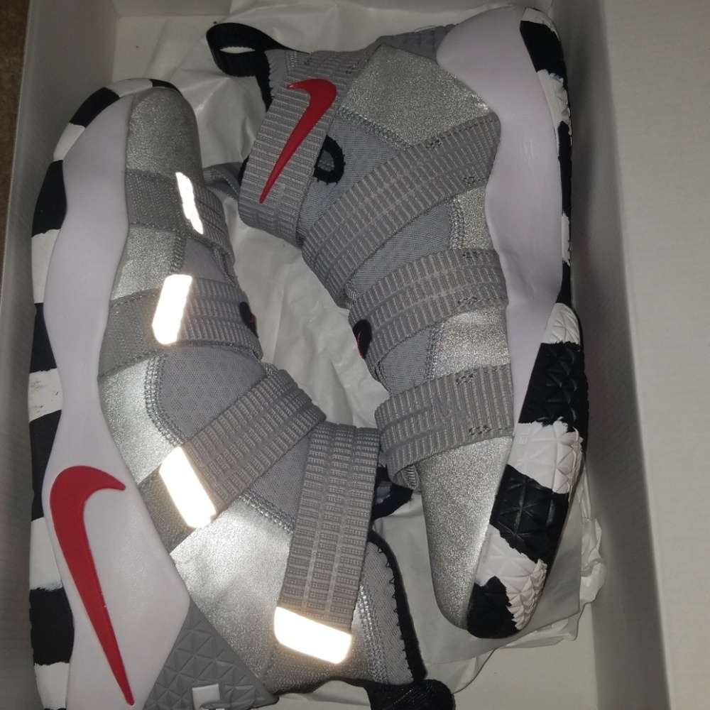 Lebron james size 8 men